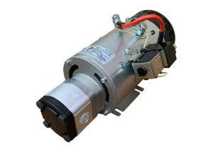 Мотор-насос (минимаслостанция) МН 4.5/24/20 - 4.5 kw 24 V / 20A8.2x110G для автовозов LOHR